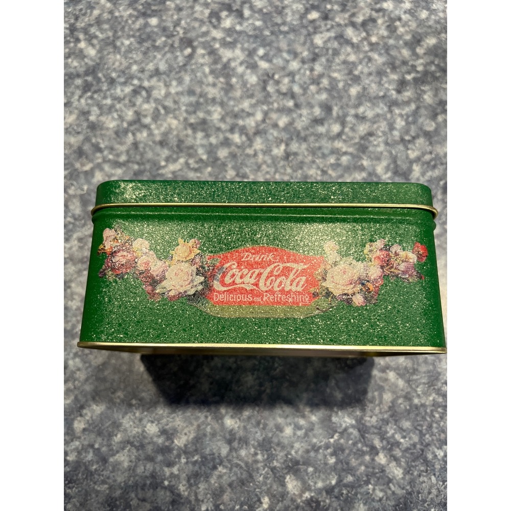 Vintage 2000 Coca-Cola Green Victorian Style Collectible Hinged Tin 6x4x3 - Picture 2 of 9